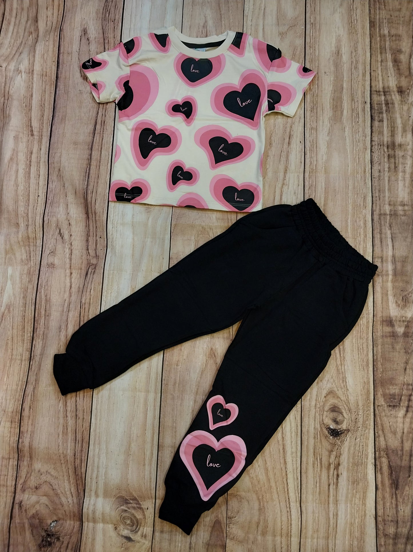 Girl Pink /Black Heart Set