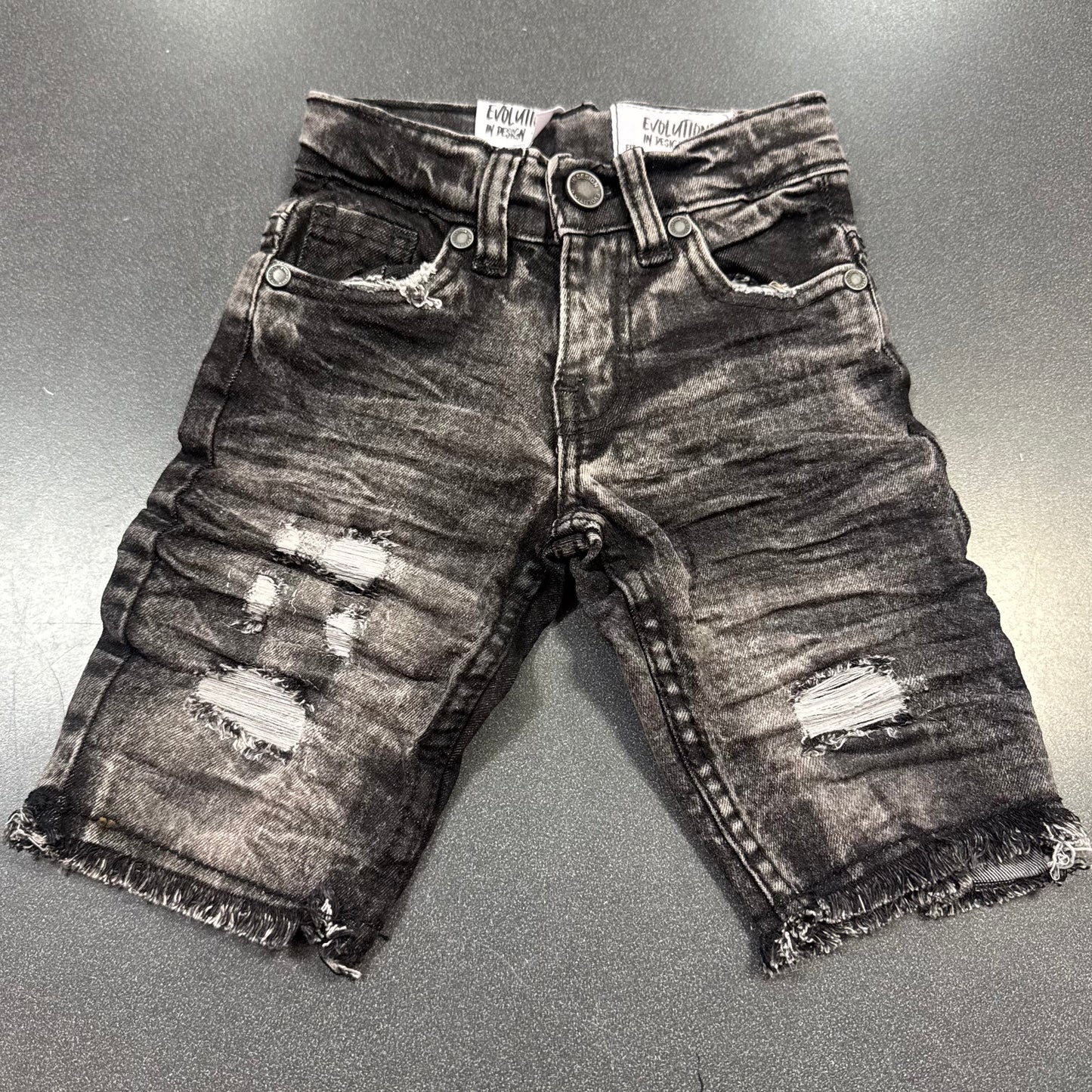 Wild tiger denim shorts